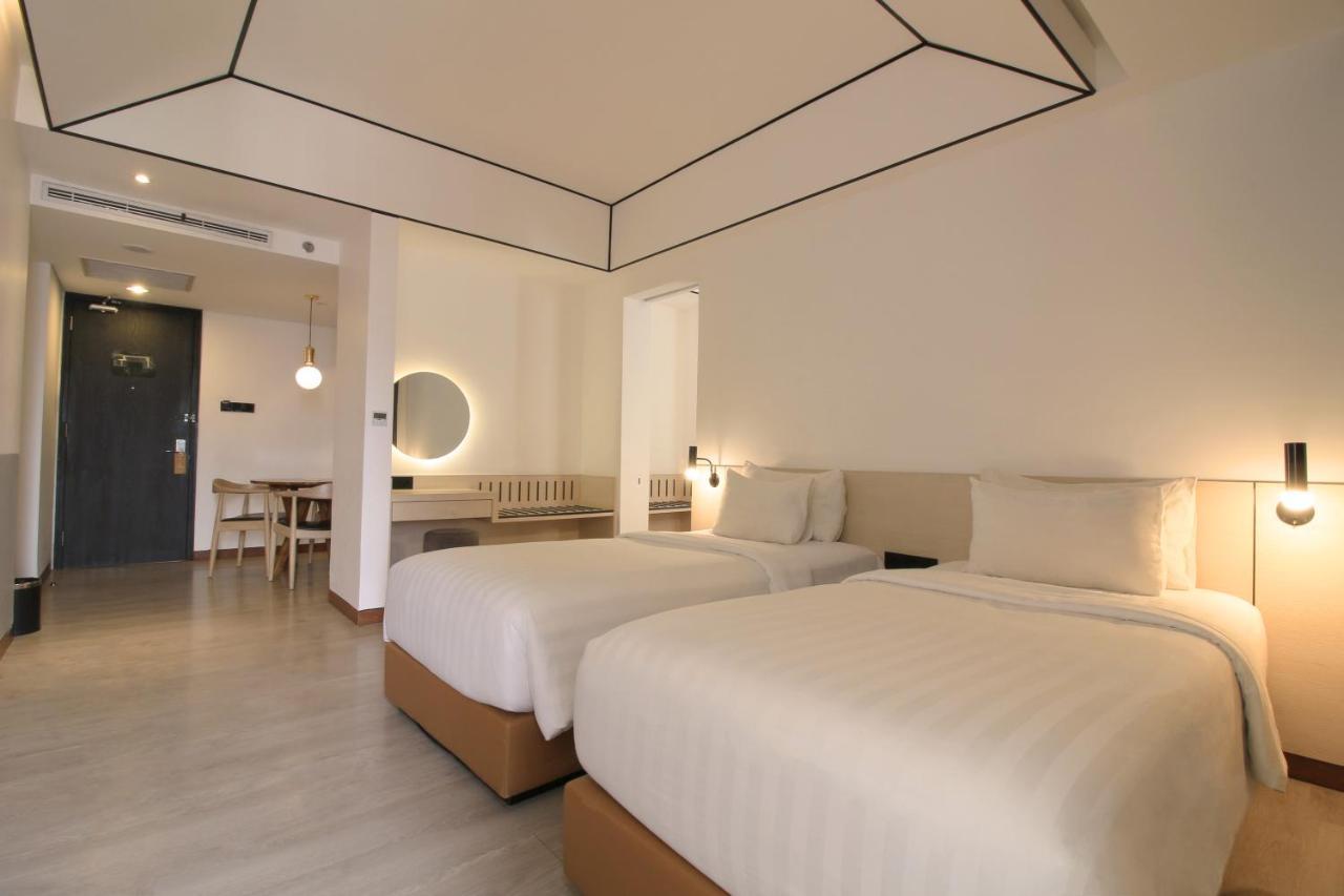 Gaia Cosmo Hotel Yogyakarta Exterior photo