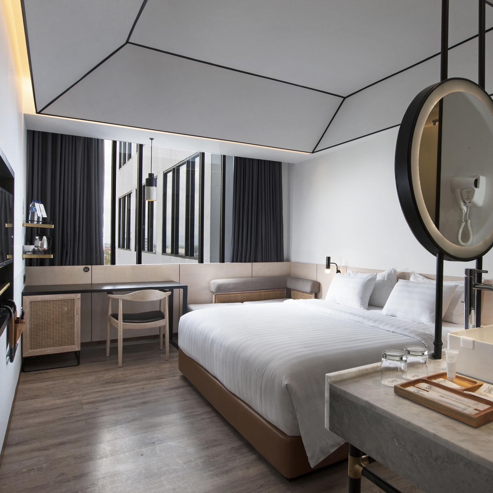 Gaia Cosmo Hotel Yogyakarta Exterior photo