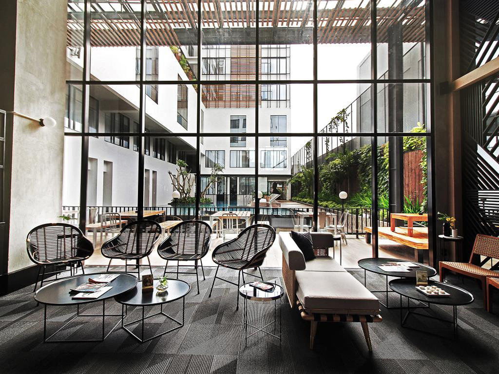 Gaia Cosmo Hotel Yogyakarta Exterior photo