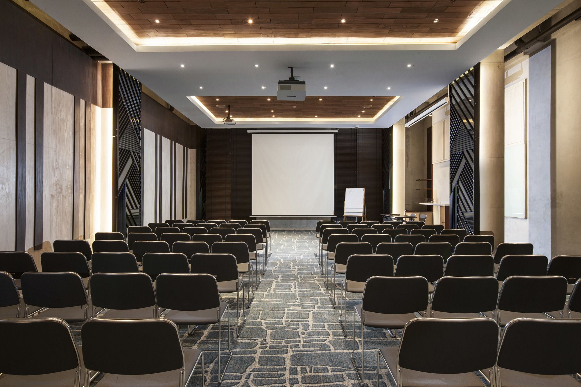 Gaia Cosmo Hotel Yogyakarta Exterior photo