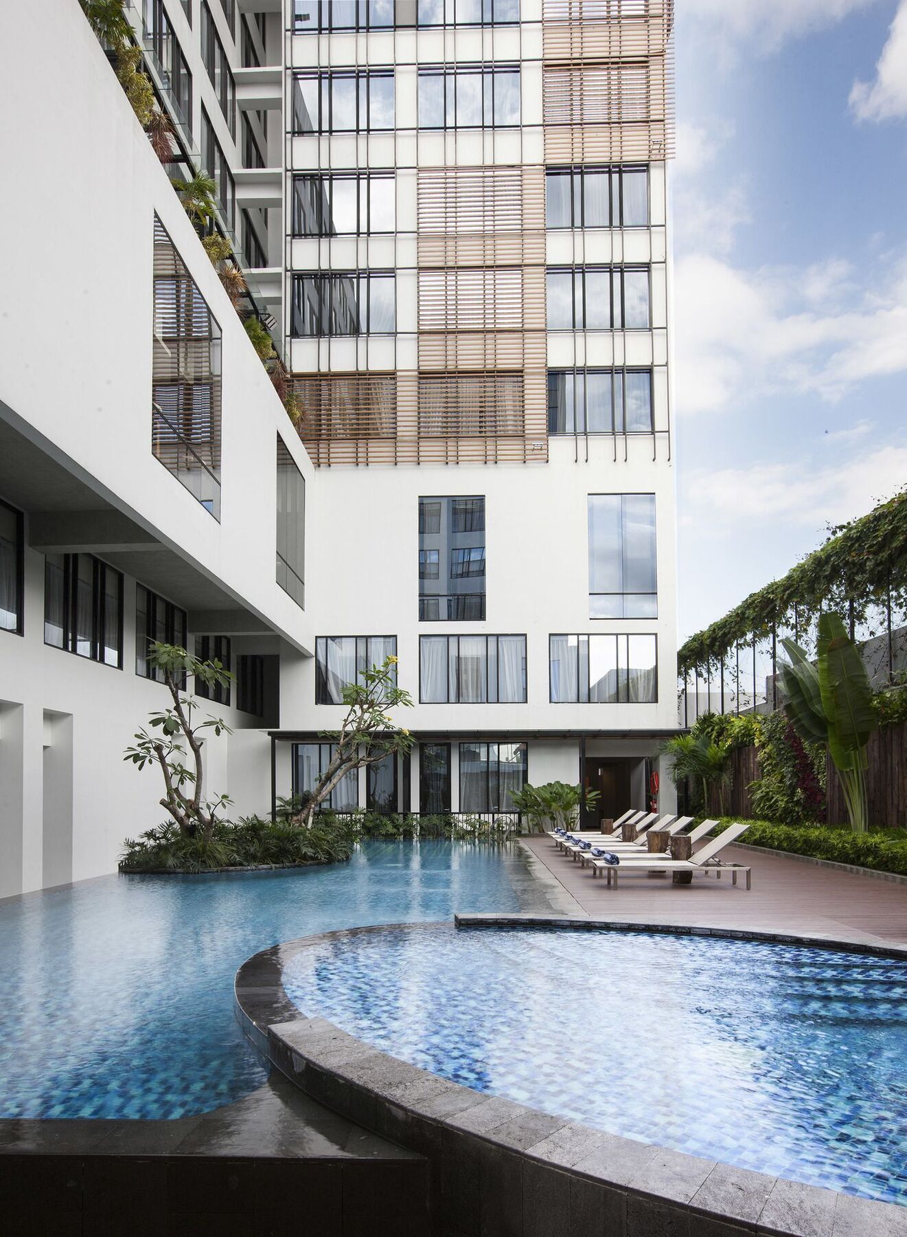 Gaia Cosmo Hotel Yogyakarta Exterior photo